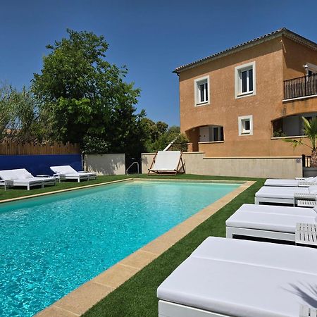 Hotel Le Saint-Genies Uzès Exteriör bild