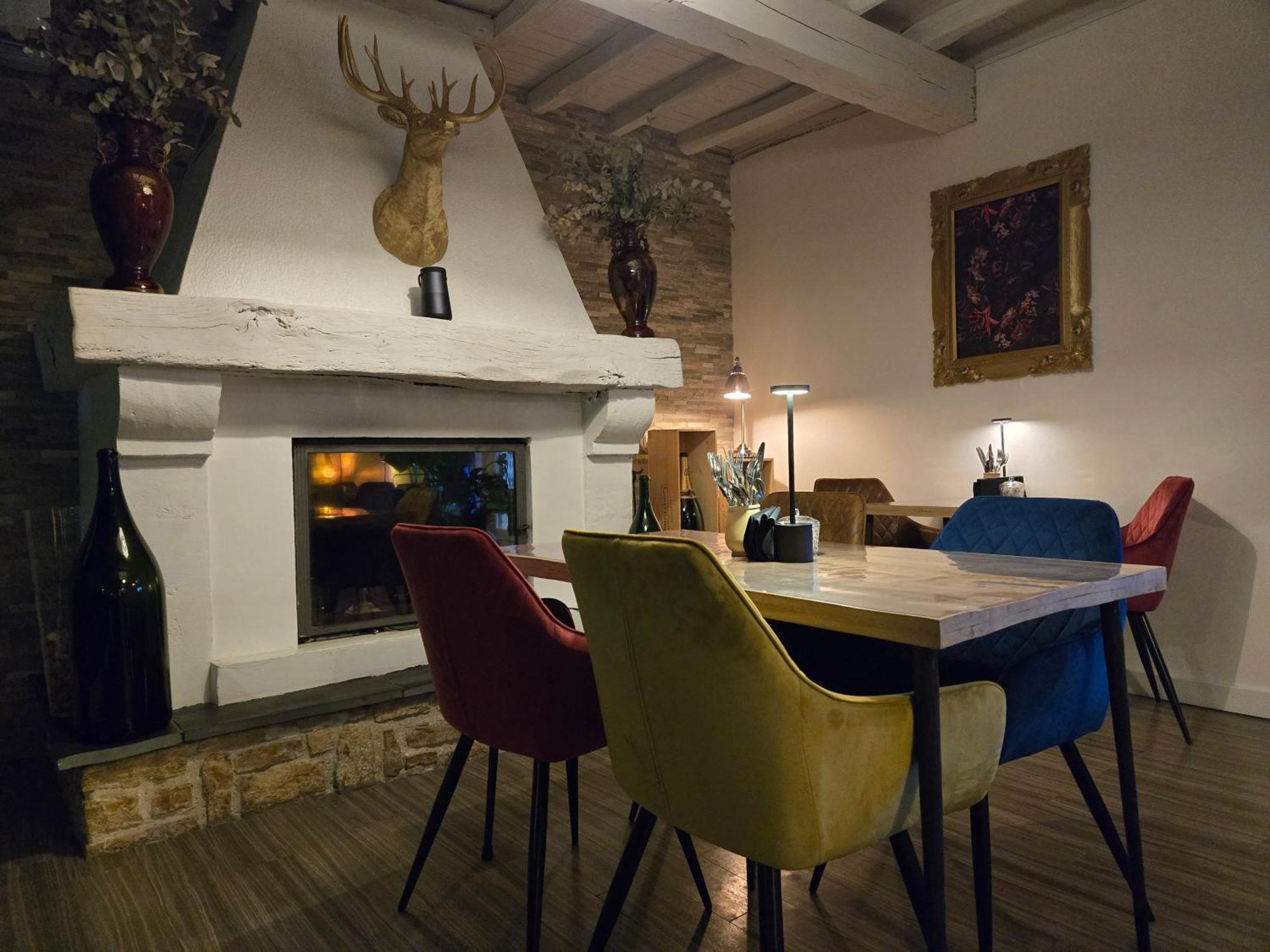 Hotel Le Saint-Genies Uzès Exteriör bild